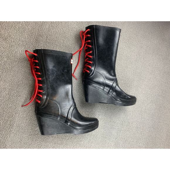 Hunter Women's 7 Black Verbier Wedge Boots Red Lace Up Rubber Rain - Picture 1 of 10